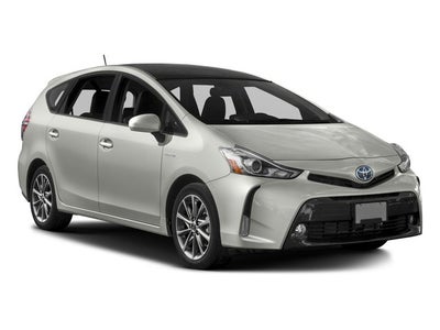 2017 Toyota Prius v Five