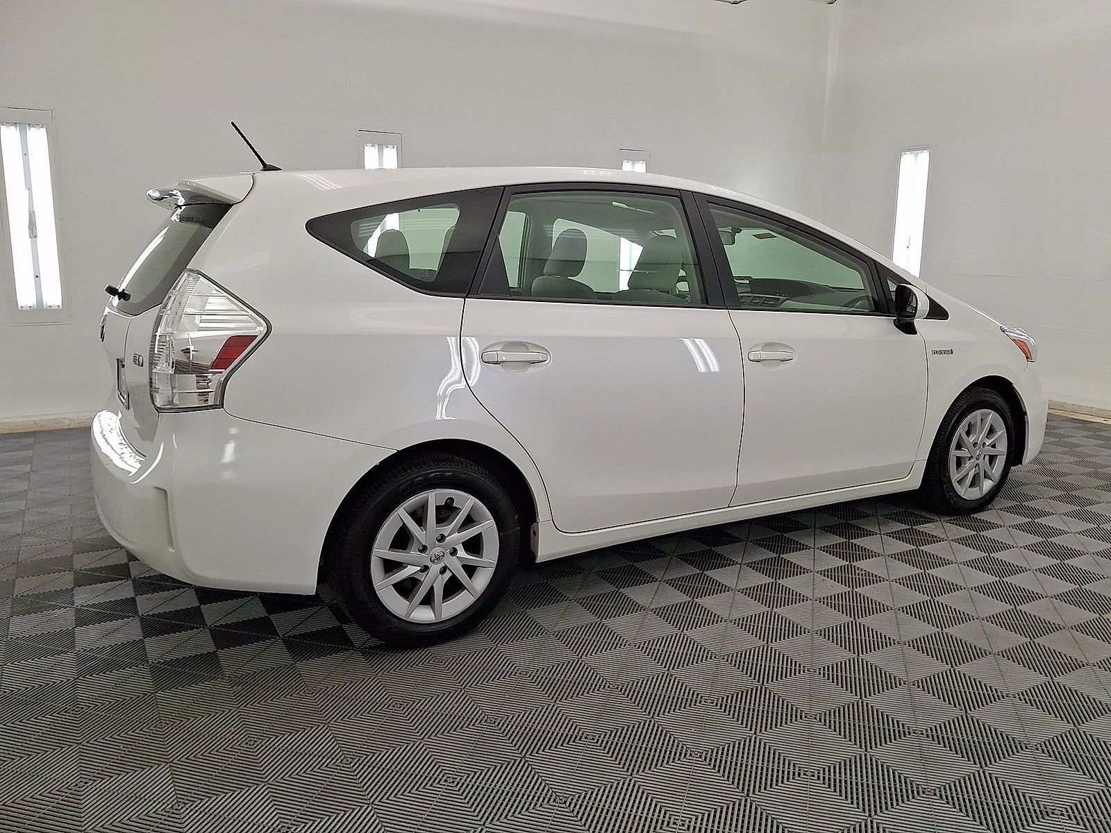 2013 Toyota Prius v Two