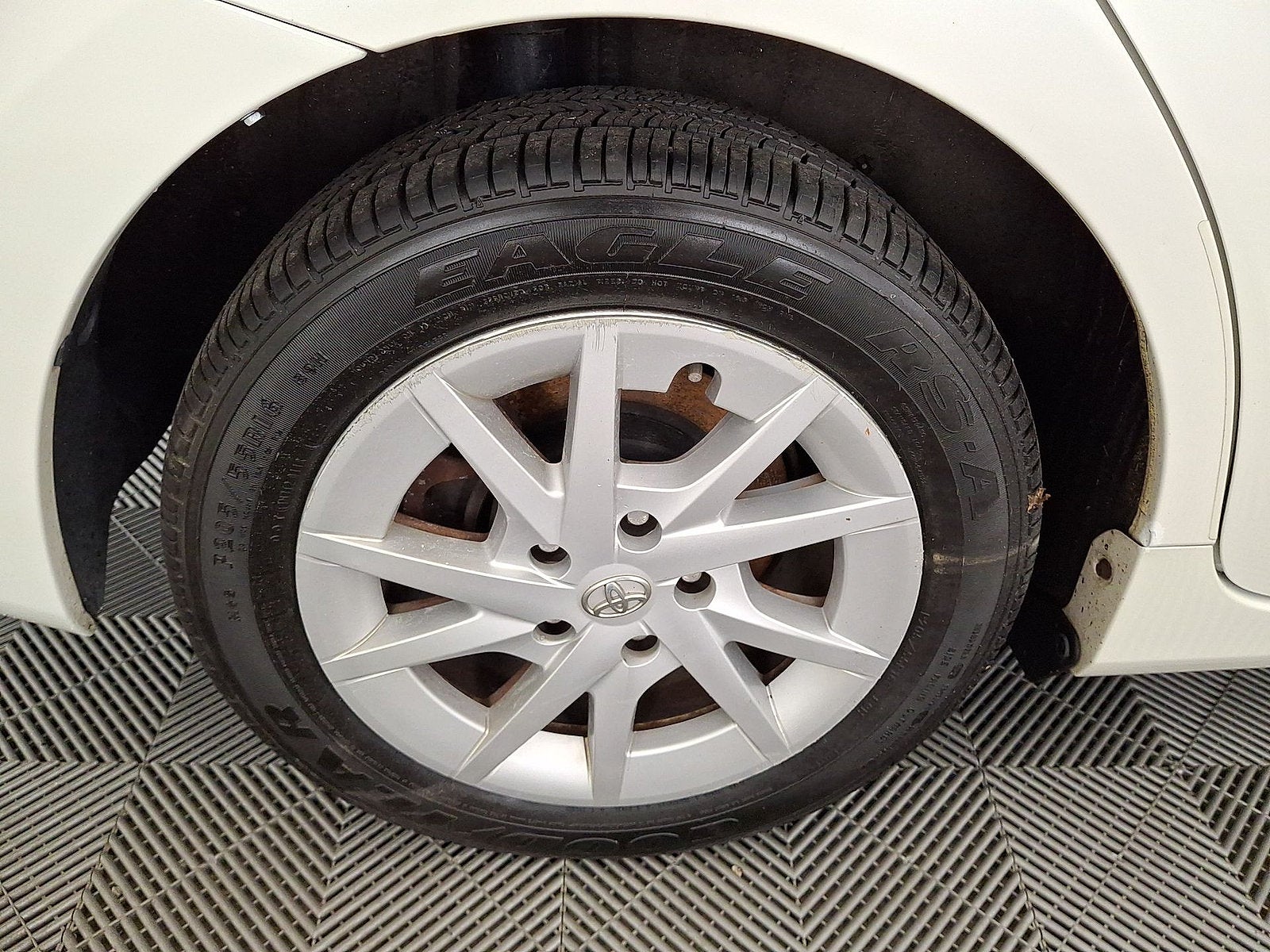 2013 Toyota Prius v Two