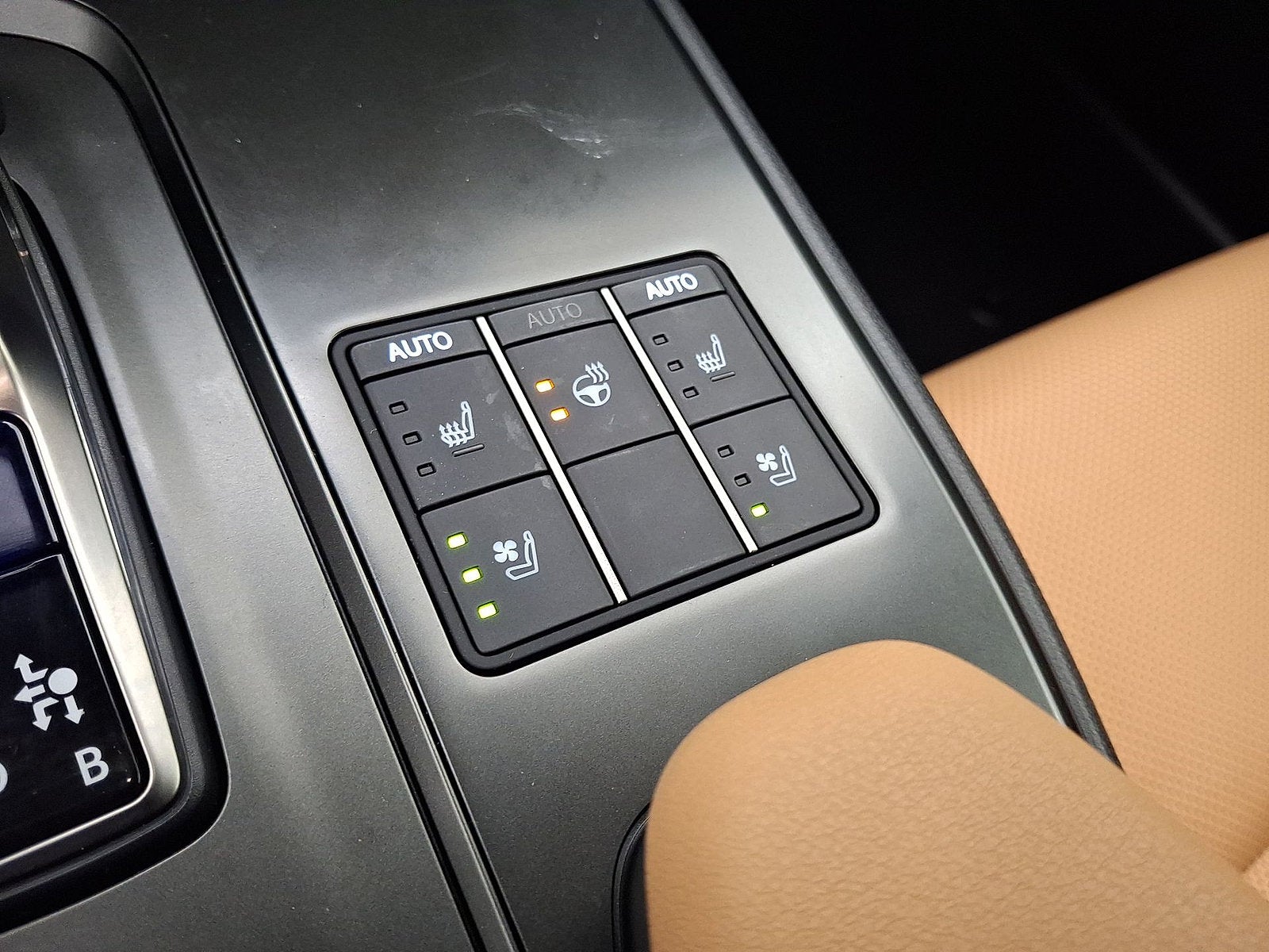 2025 Lexus UX 300h UX 300h Premium