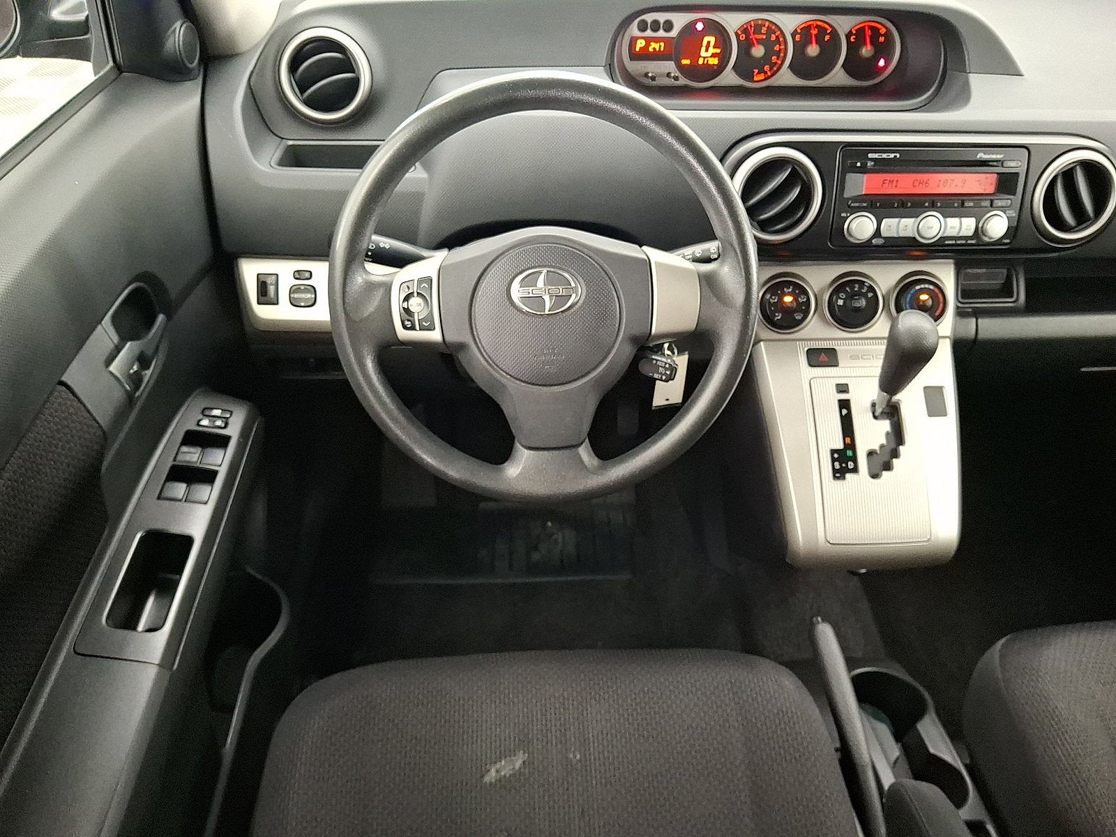 Photo 10