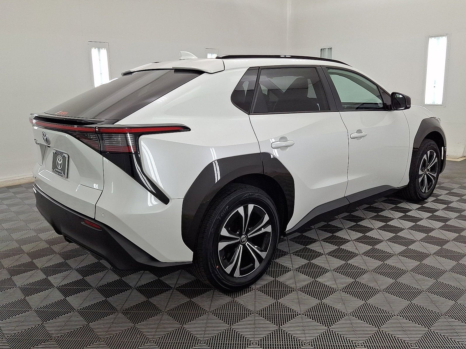 2024 Toyota bZ4X XLE