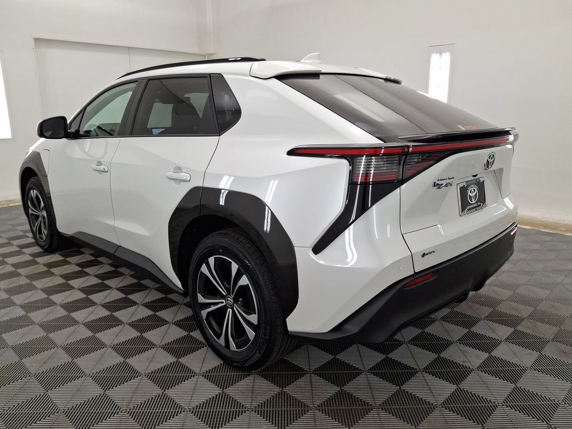 2024 Toyota bZ4X XLE