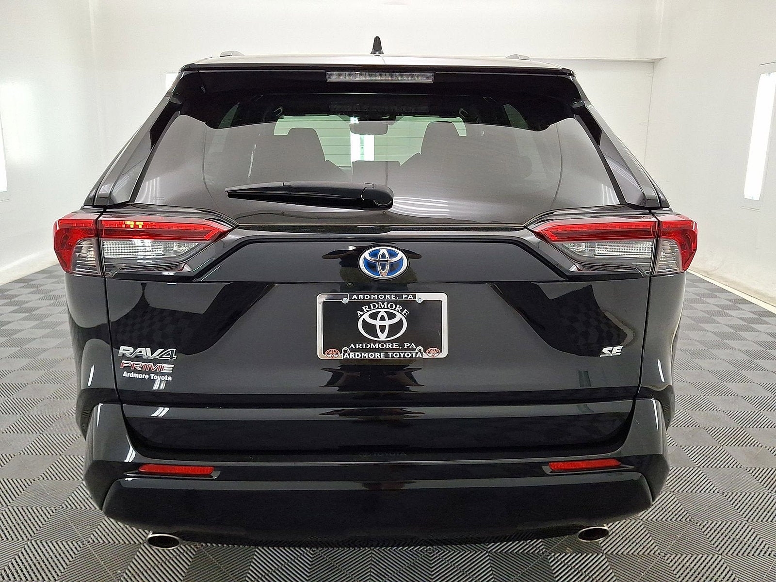 2024 Toyota RAV4 Prime SE