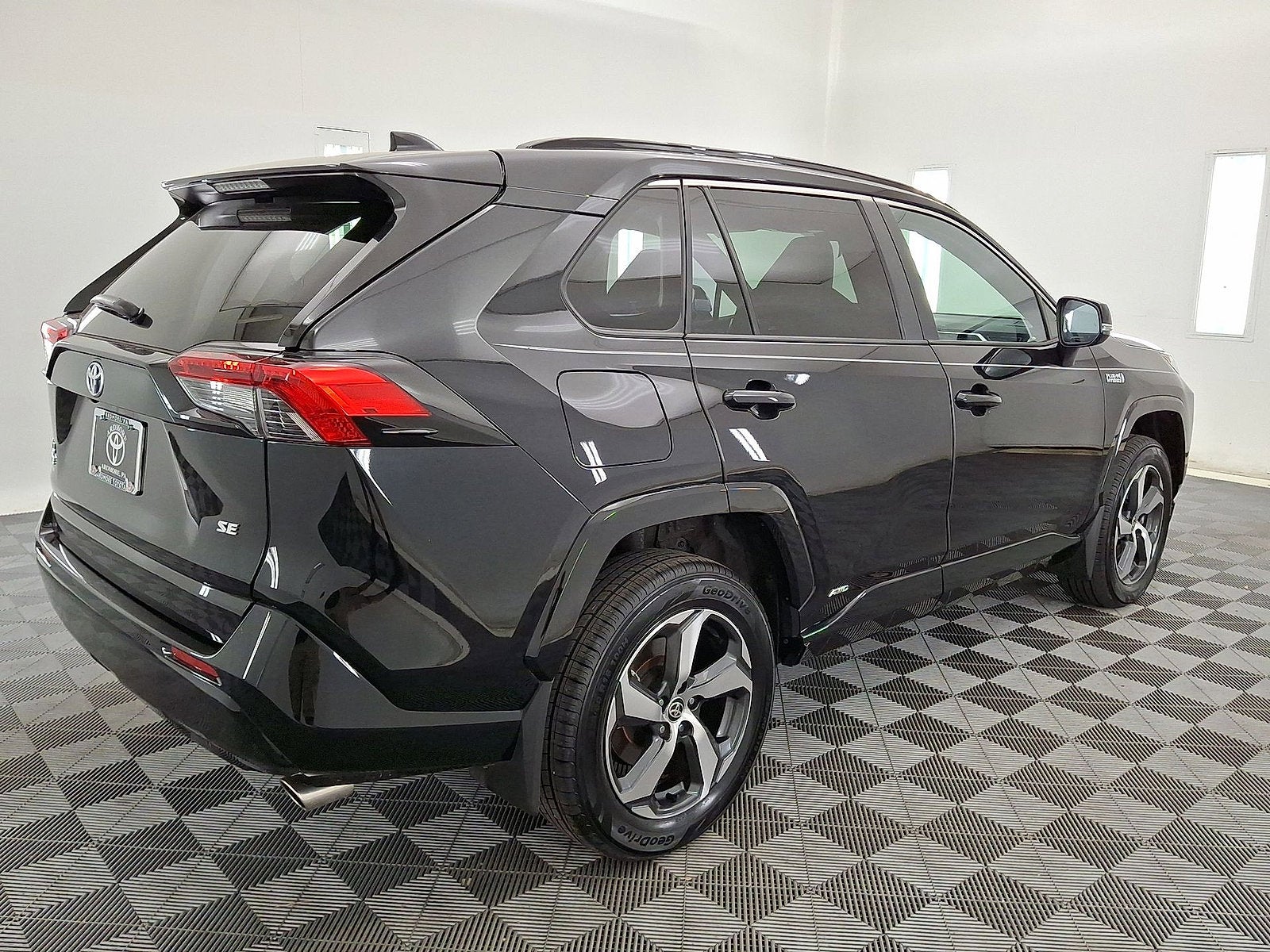 2024 Toyota RAV4 Prime SE
