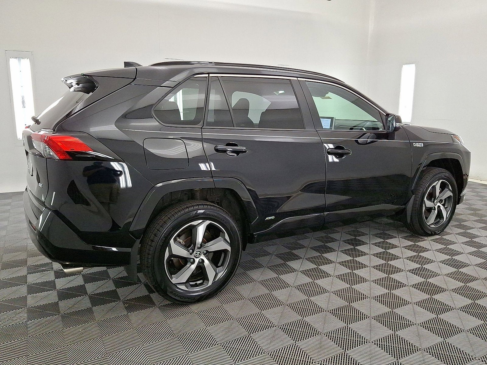 2024 Toyota RAV4 Prime SE