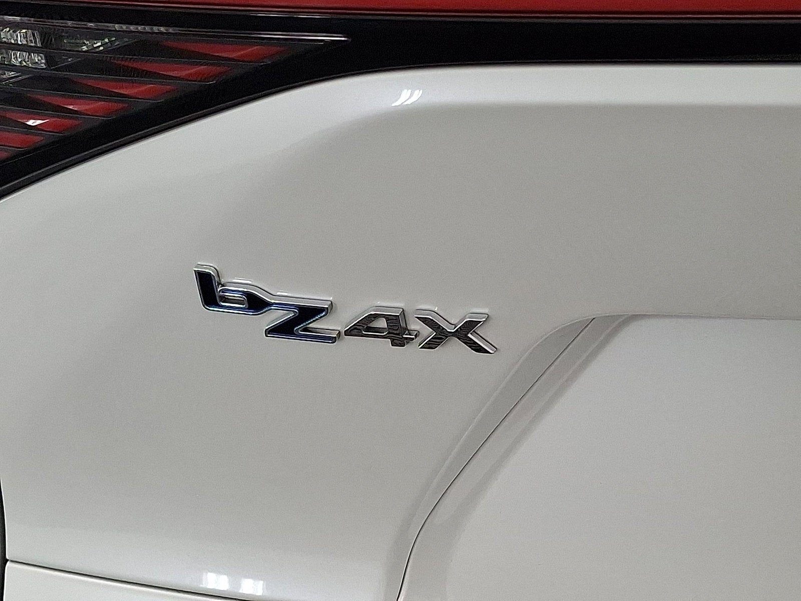 2025 Toyota bZ4X XLE