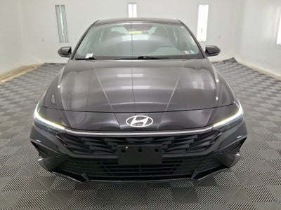 2025 Hyundai Elantra SE