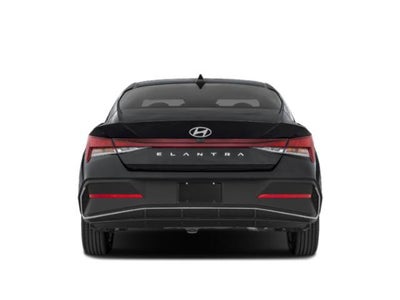 2025 Hyundai Elantra SE