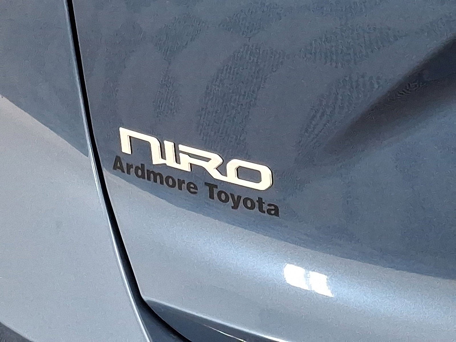 2023 Kia Niro Plug-In Hybrid SX Touring