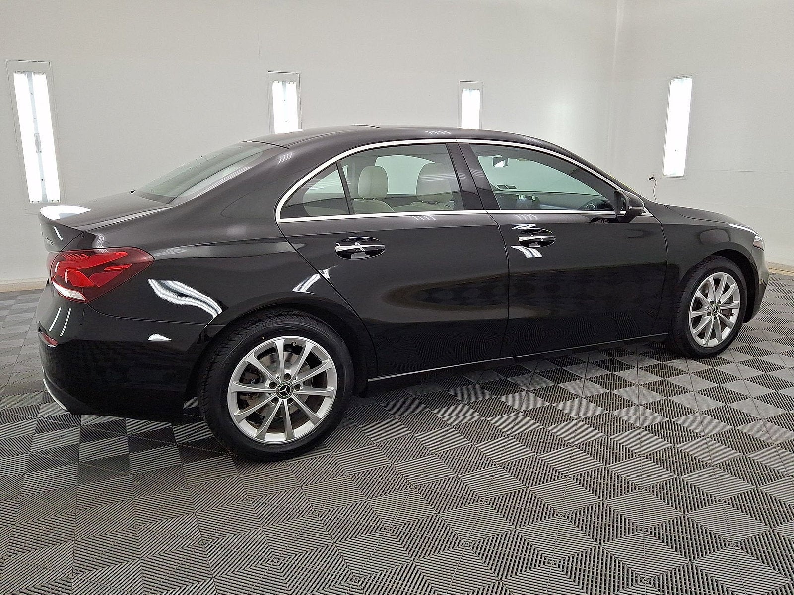 2021 Mercedes-Benz A 220 A 220