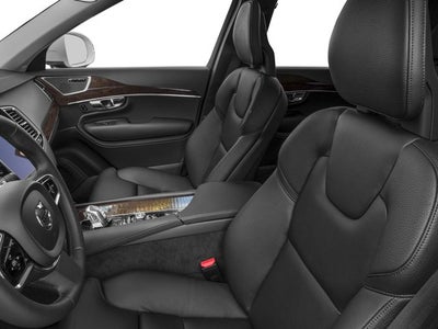 2018 Volvo XC90 Momentum