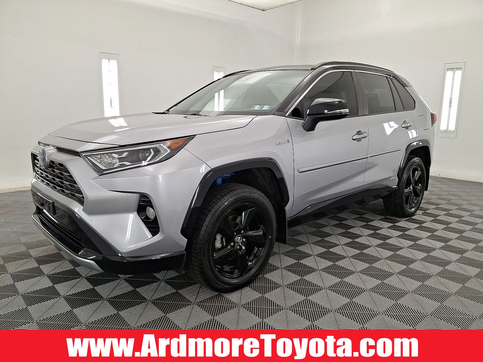 2020 Toyota RAV4 Hybrid XSE