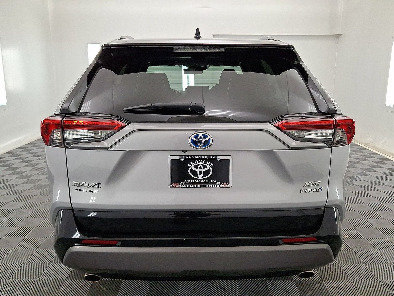 2020 Toyota RAV4 Hybrid XSE