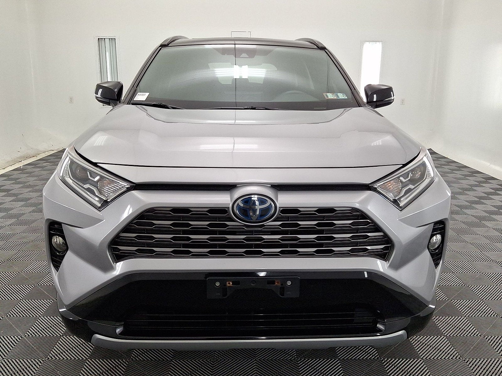2020 Toyota RAV4 Hybrid XSE