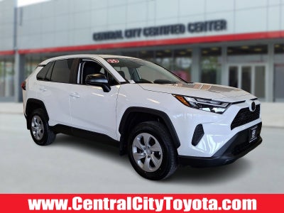 2025 Toyota RAV4 LE