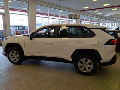 2025 Toyota RAV4 LE
