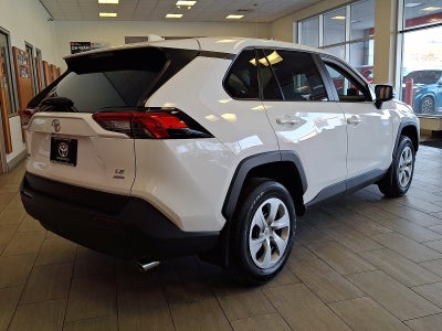 2025 Toyota RAV4 LE