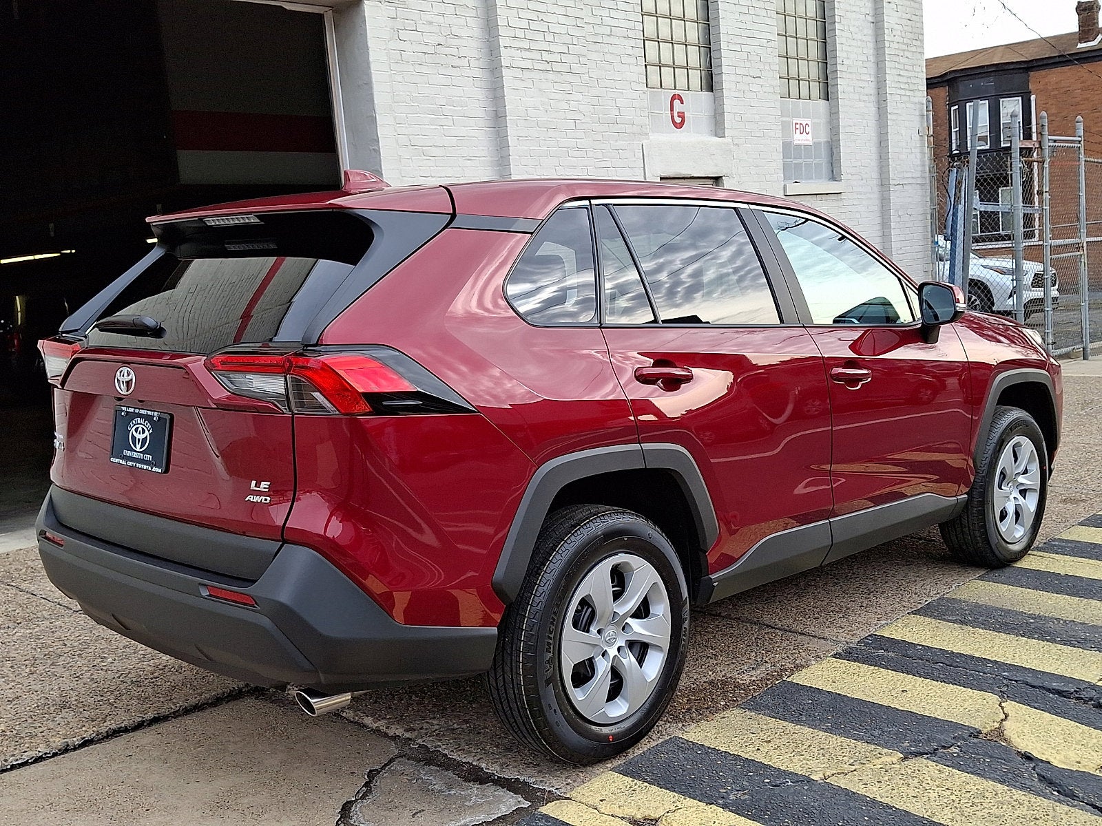 2025 Toyota RAV4 LE