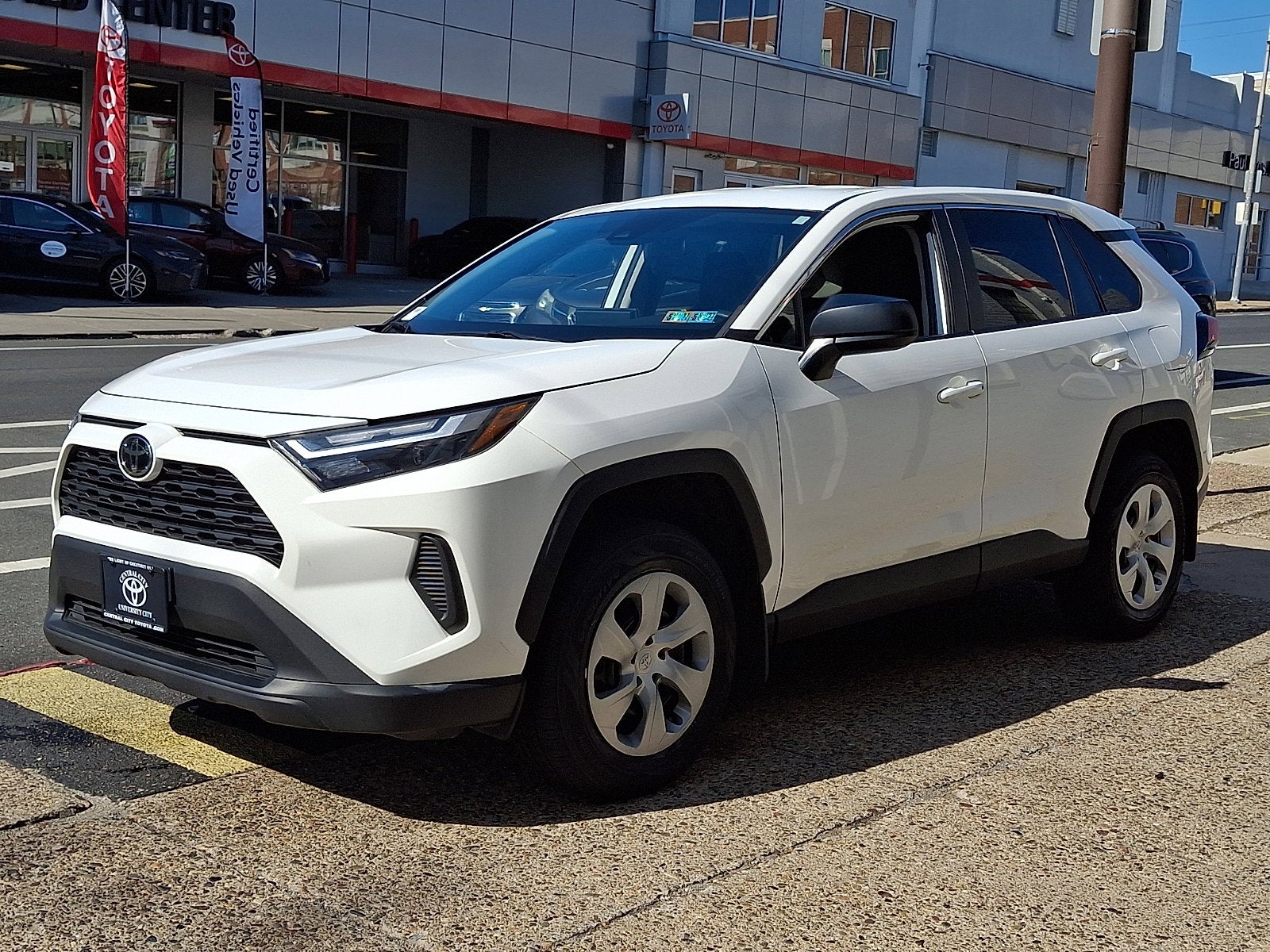 2023 Toyota RAV4 LE