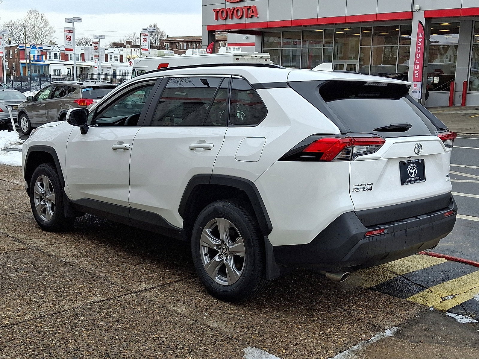 2025 Toyota RAV4 XLE