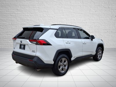 2022 Toyota RAV4 Hybrid XLE