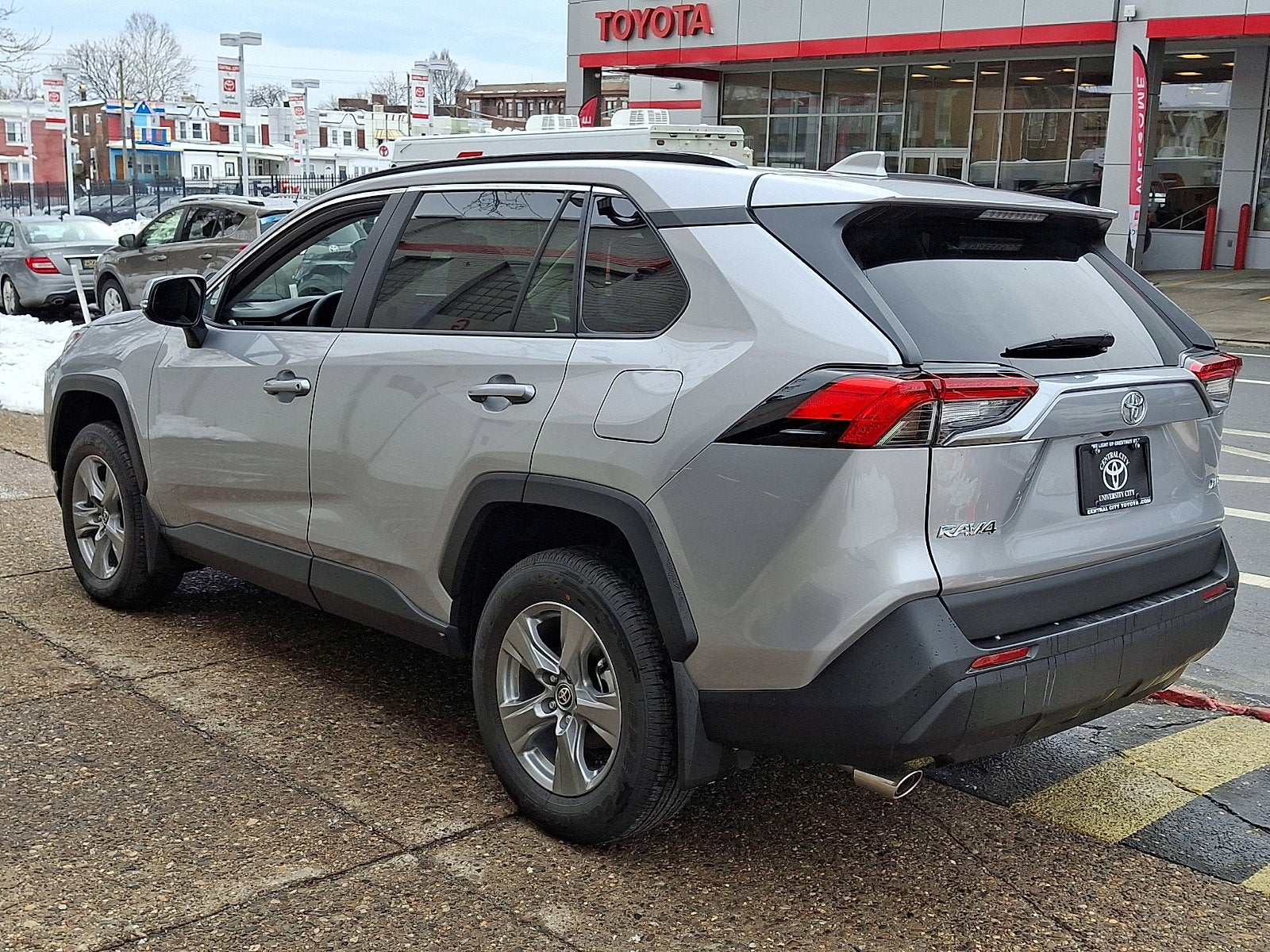 2025 Toyota RAV4 XLE