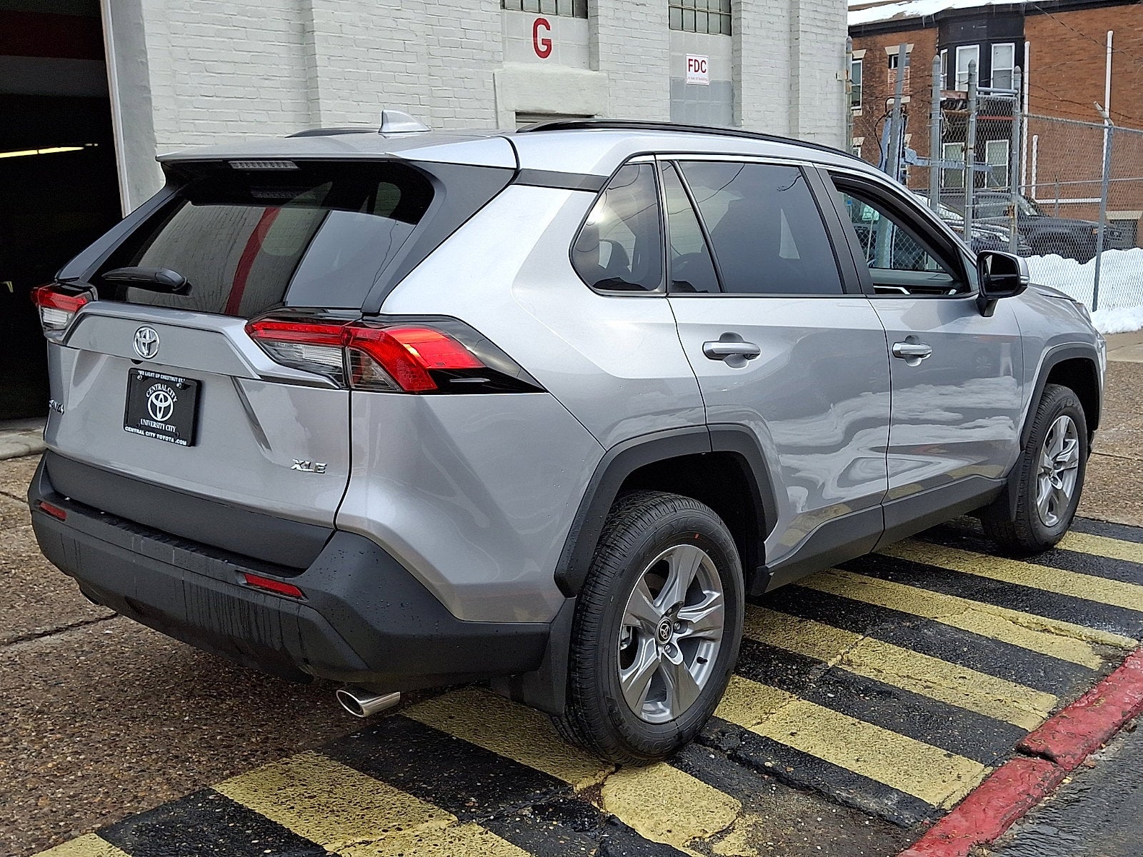 2025 Toyota RAV4 XLE