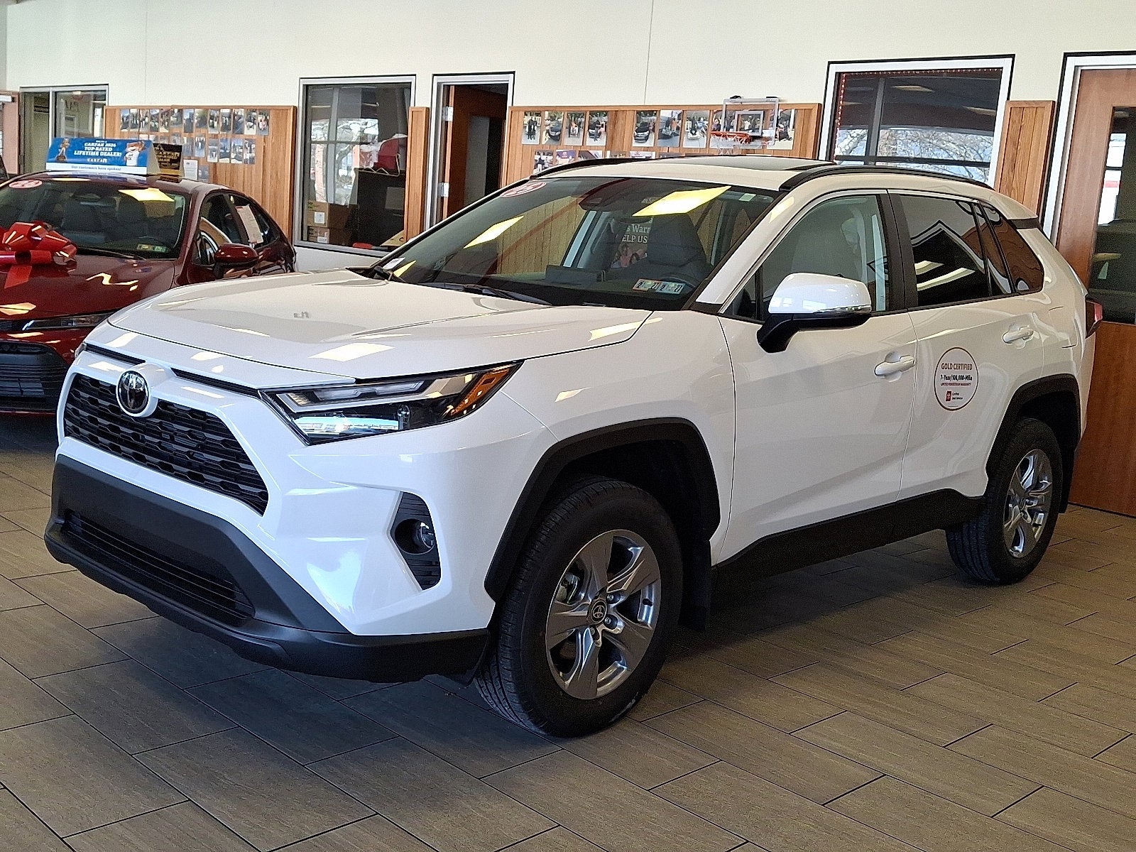 2025 Toyota RAV4 XLE