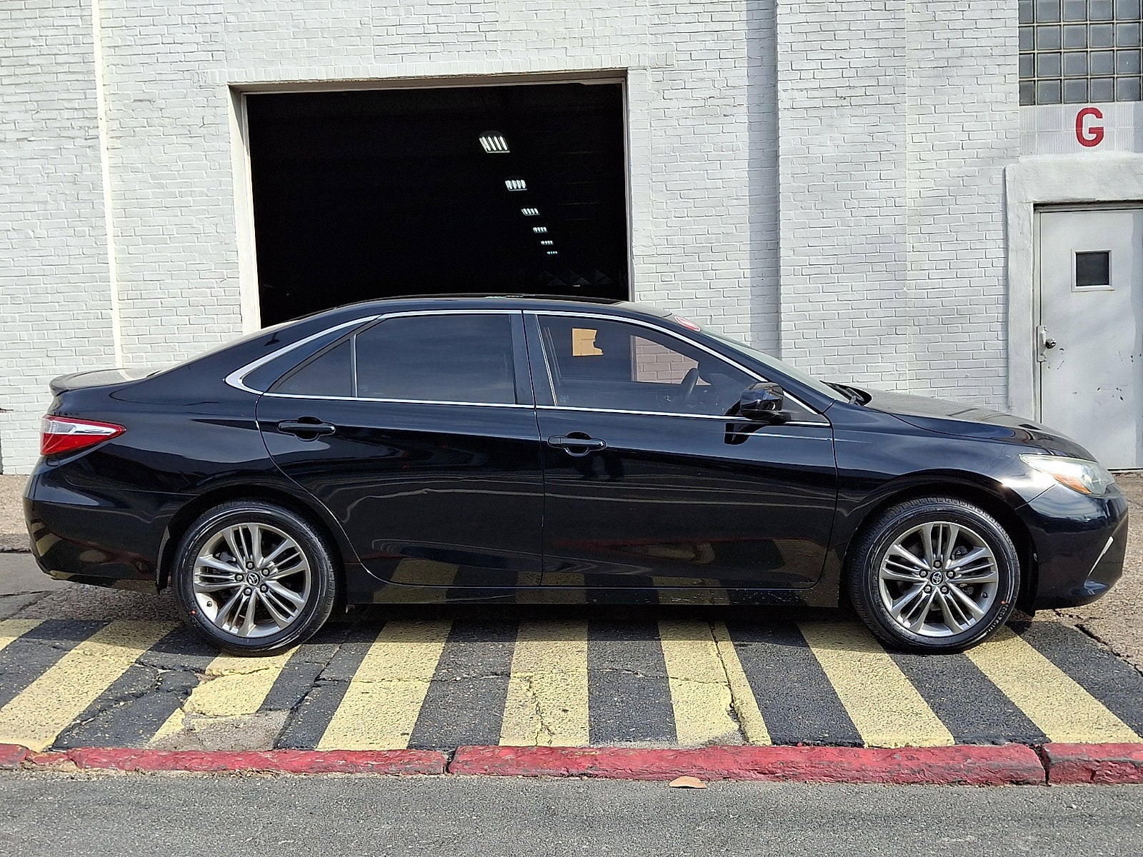 2016 Toyota Camry SE