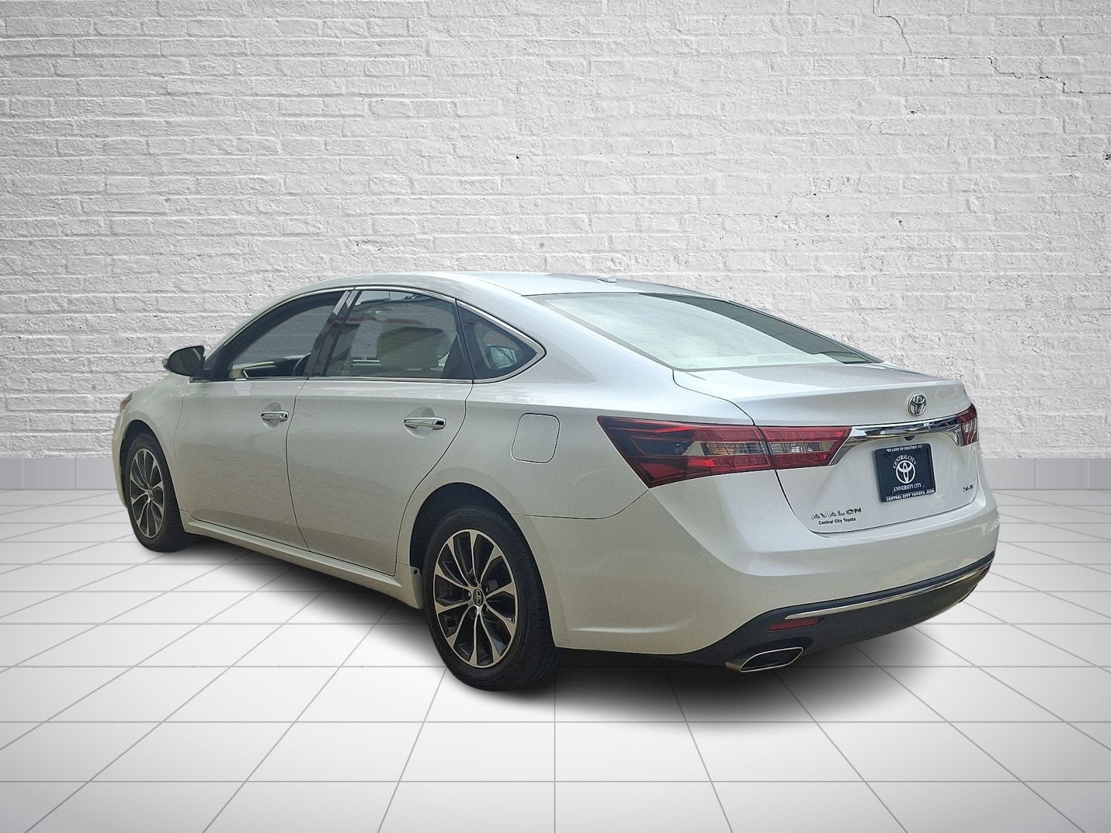 2016 Toyota Avalon XLE Premium