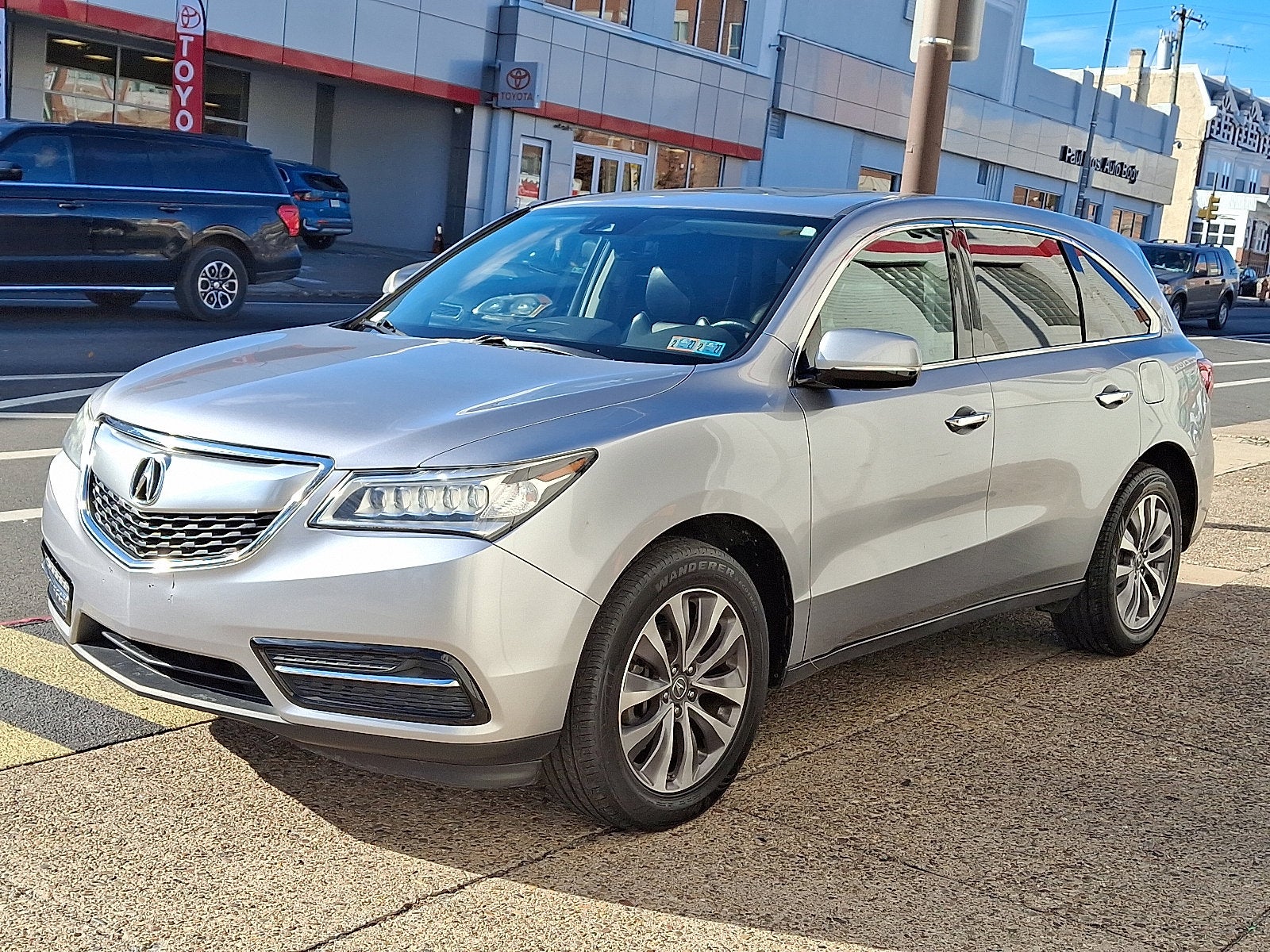 2016 Acura MDX with Tech