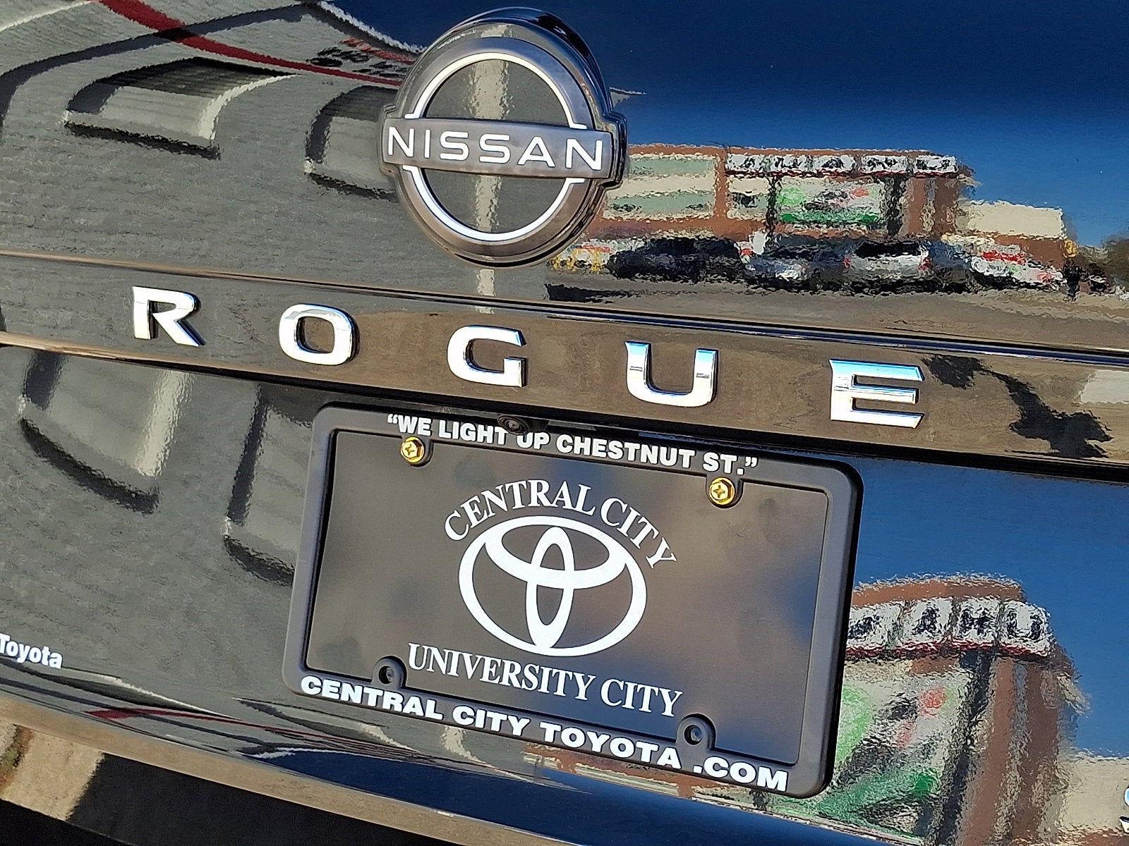 2023 Nissan Rogue SL