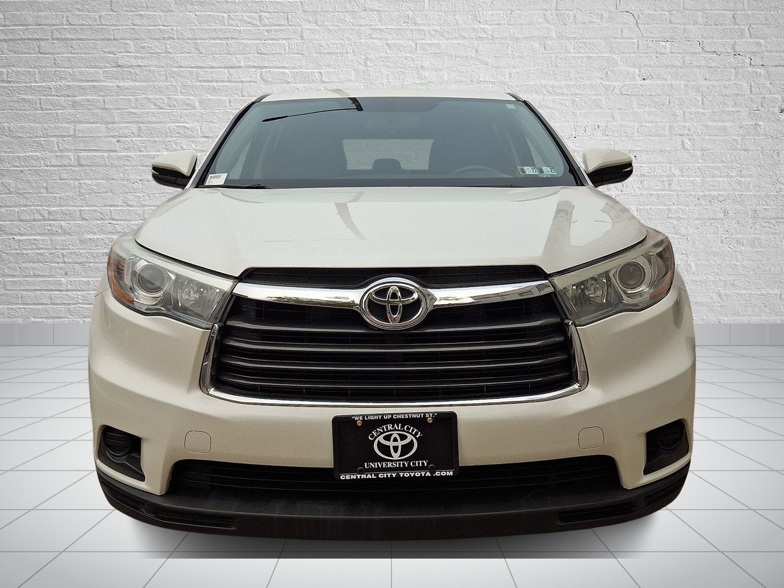 2016 Toyota Highlander LE