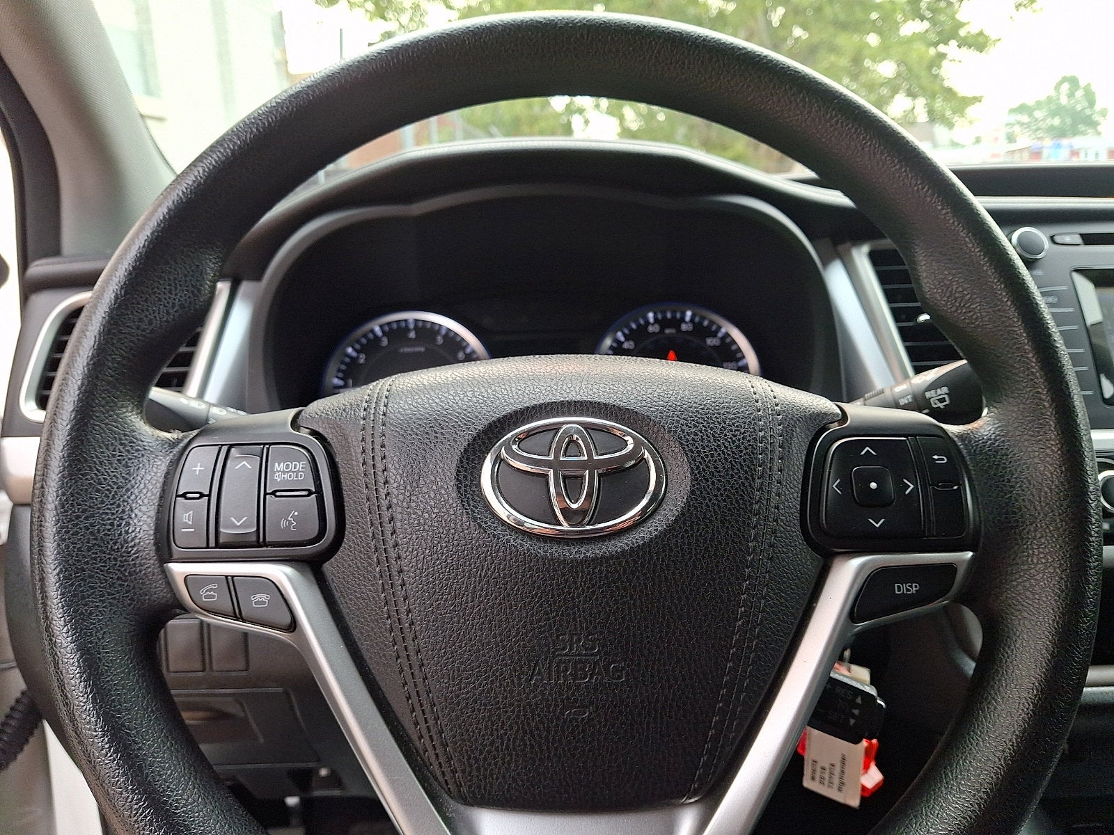 2016 Toyota Highlander LE