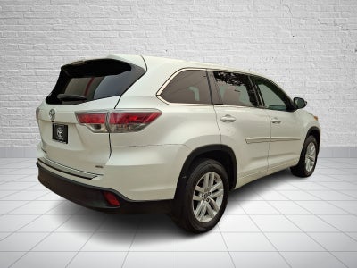 2016 Toyota Highlander LE