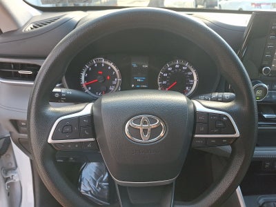 2022 Toyota Highlander L