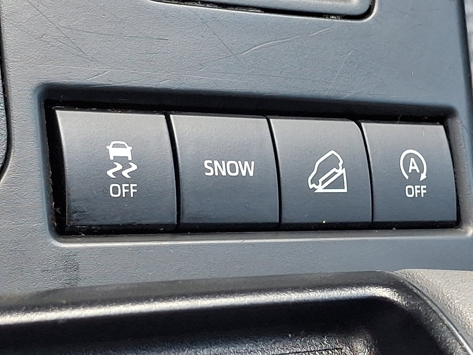 2022 Toyota Highlander L