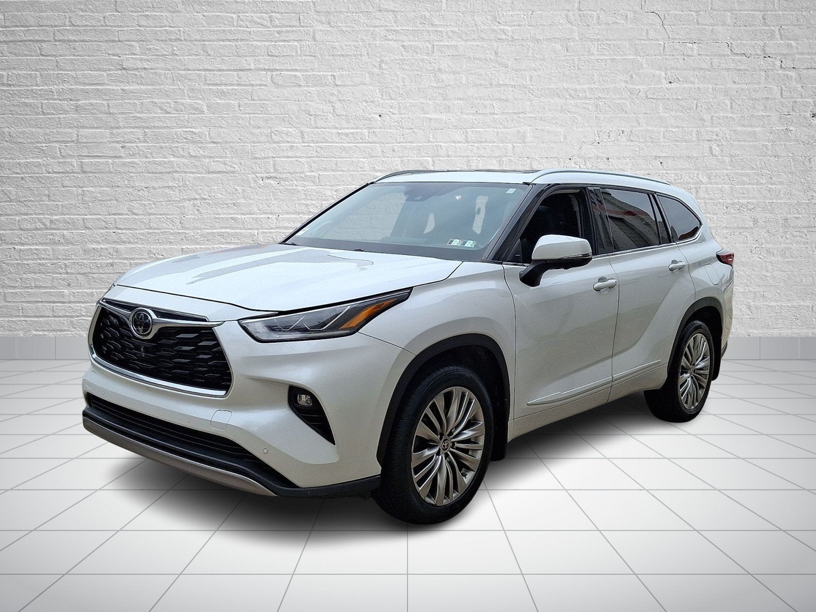 2023 Toyota Highlander Platinum