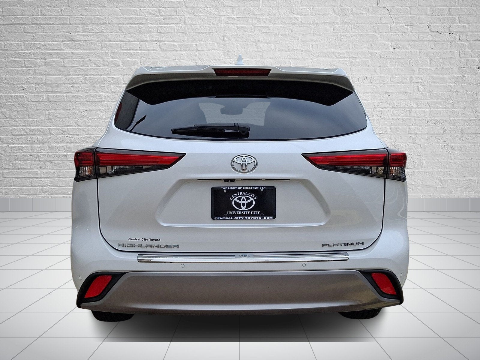 2023 Toyota Highlander Platinum