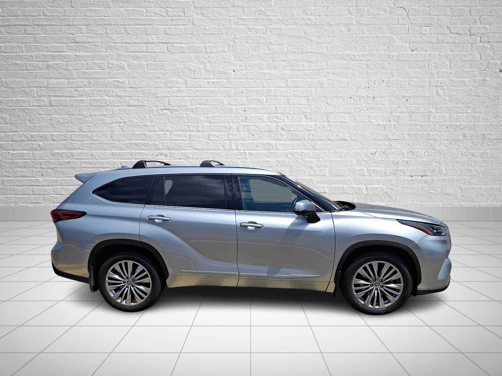 2023 Toyota Highlander Platinum