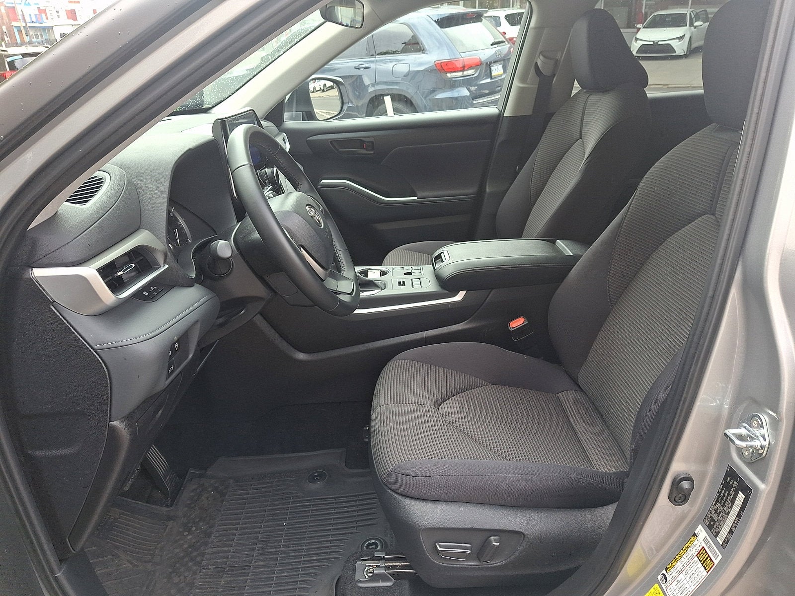 2025 Toyota Highlander XLE