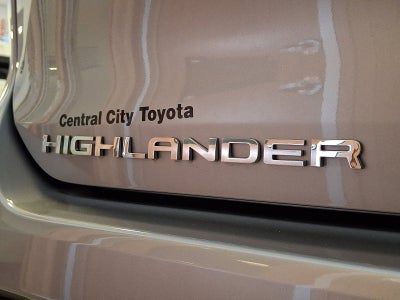 2025 Toyota Highlander XLE