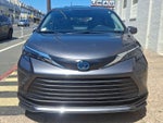 2025 Toyota Sienna LE