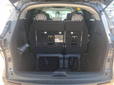2025 Toyota Sienna LE