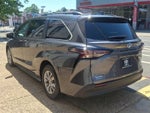 2025 Toyota Sienna LE