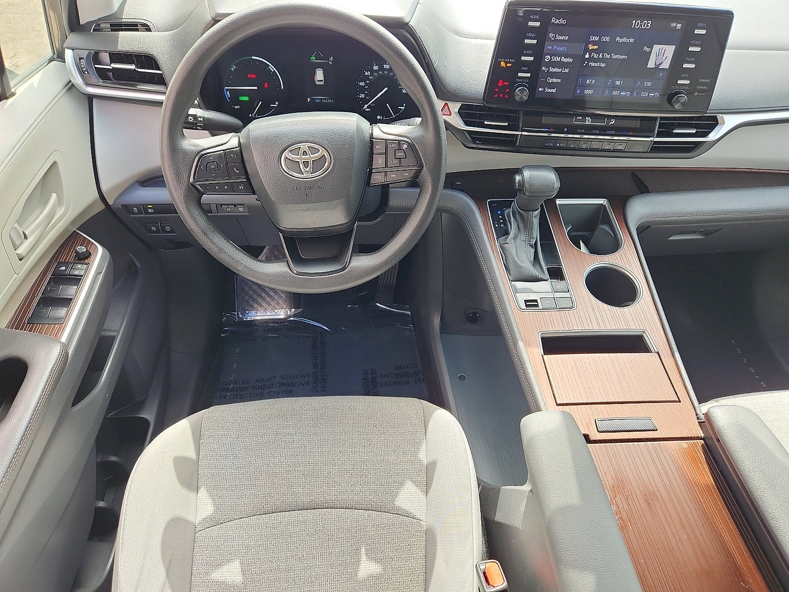 2024 Toyota Sienna LE
