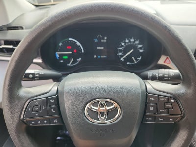 2024 Toyota Sienna LE
