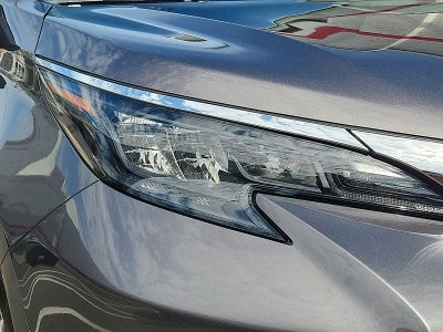2024 Toyota Sienna LE