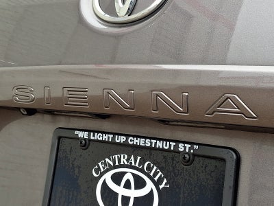 2013 Toyota Sienna XLE